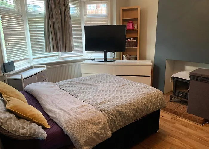 Private Lovely Double Bedroom